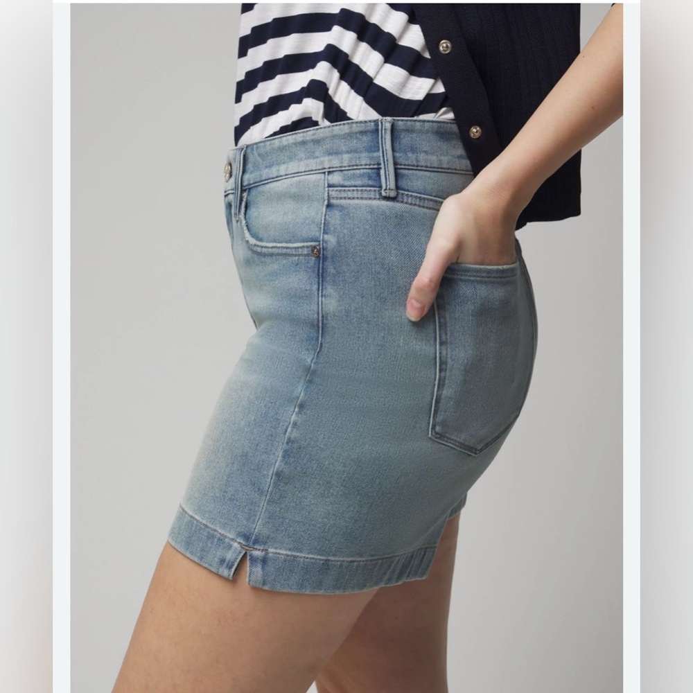 Last chance!🔥 Size 4 WHBM Denim shorts